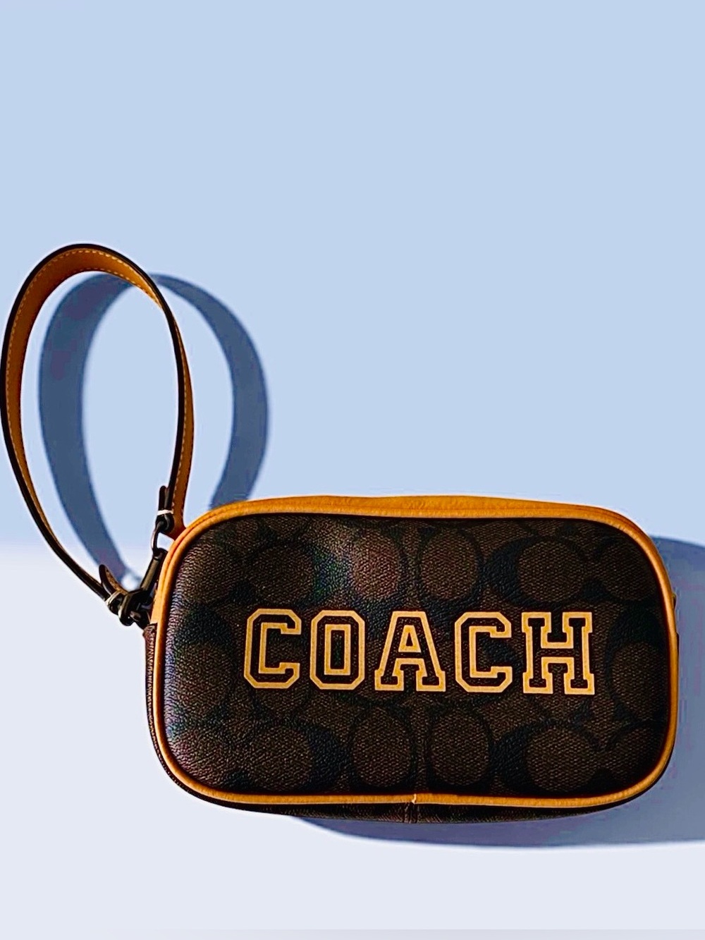 Coach JAMIE WRISTLET IN SIGNATURE CANVAS WITH VARSITY MOTIF New